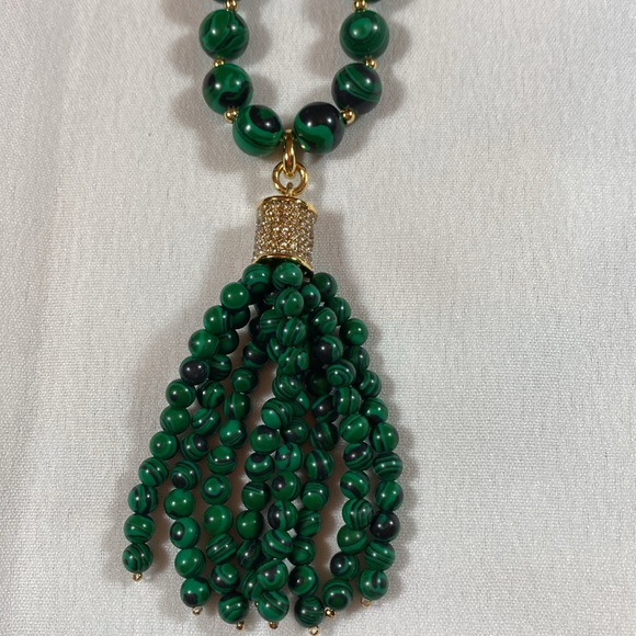 Green malachite bead necklace by Talbots - Picture 2 of 3